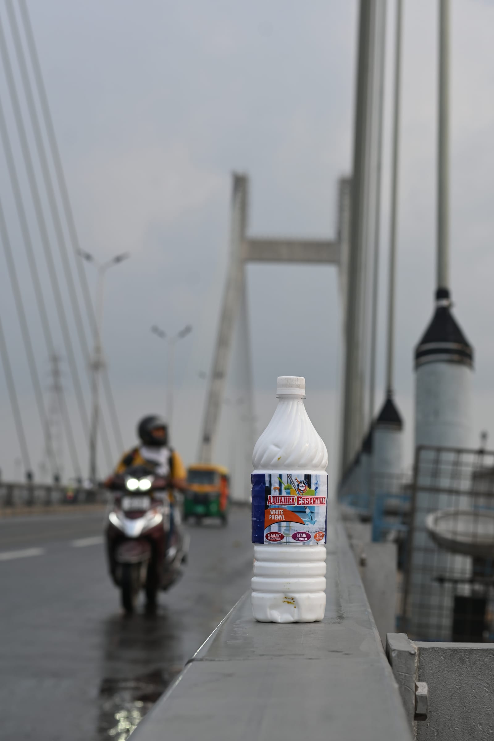 Aquaura White Phenyl