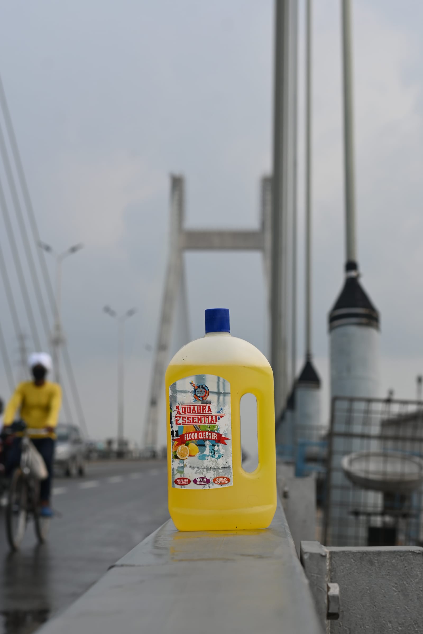 Aquaura Floor Cleaner